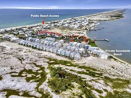 Tequila Sunrise 4 Bedroom Home by RedAwning