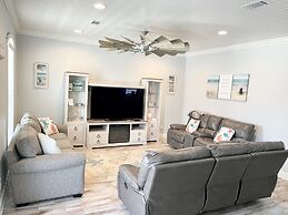 Tequila Sunrise 4 Bedroom Home by RedAwning