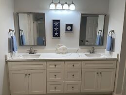 Coastal Retreat 3 Bedroom Home by RedAwning