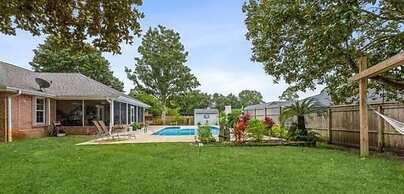 Coastal Retreat 3 Bedroom Home by RedAwning