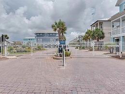 Southern Charm 4 Bedroom Home by RedAwning