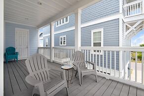 Southern Charm 4 Bedroom Home by RedAwning