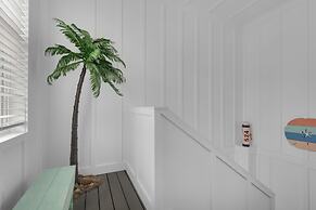 Southern Charm 4 Bedroom Home by RedAwning