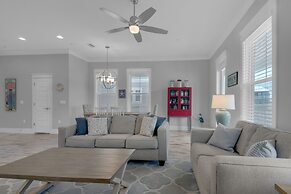 Southern Charm 4 Bedroom Home by RedAwning