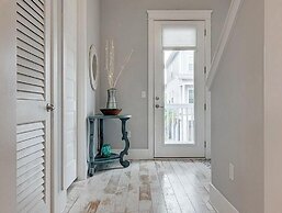 Southern Charm 4 Bedroom Home by RedAwning