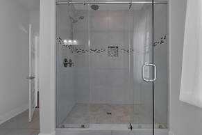 Latitude Adjustment 4 Bedroom Home by RedAwning