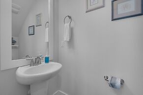 Latitude Adjustment 4 Bedroom Home by RedAwning