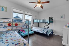 Latitude Adjustment 4 Bedroom Home by RedAwning