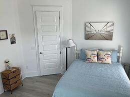 Island Escape 5 Bedroom Home by RedAwning