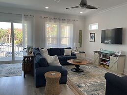 Island Escape 5 Bedroom Home by RedAwning