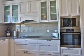 Luxurious Chalet near Pirin Golf Resort