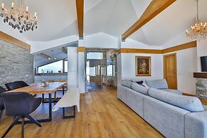Luxurious Chalet near Pirin Golf Resort