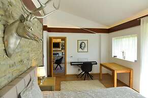 Luxurious Chalet near Pirin Golf Resort