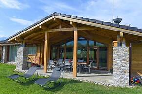 Luxurious Chalet near Pirin Golf Resort
