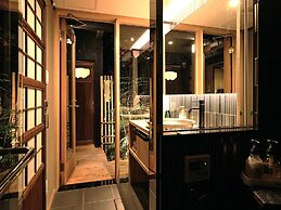 TSUMUGI GIONSHIRAKAWA