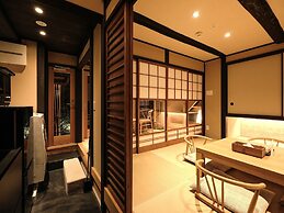 TSUMUGI GIONSHIRAKAWA