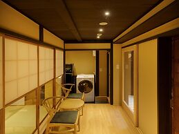 TSUMUGI GIONSHIRAKAWA