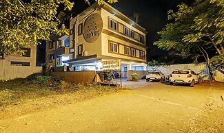 Itsy Hotels Colors Stay