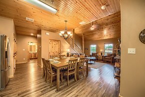 Old Mills Resort OM A14 3 Bedroom Condo by RedAwning