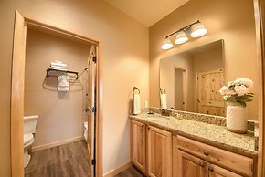 Old Mills Resort OM A14 3 Bedroom Condo by RedAwning