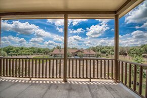 Old Mills Resort OM A5 3 Bedroom Condo by RedAwning