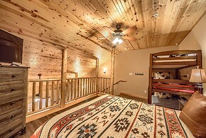 Old Mills Resort OM A5 3 Bedroom Condo by RedAwning