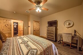 Old Mills Resort OM A5 3 Bedroom Condo by RedAwning