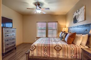 Old Mills Resort OM A5 3 Bedroom Condo by RedAwning