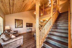 Old Mills Resort OM A6 3 Bedroom Condo by RedAwning