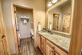 Old Mills Resort OM A6 3 Bedroom Condo by RedAwning