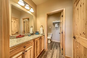 Old Mills Resort OM A8 3 Bedroom Condo by RedAwning