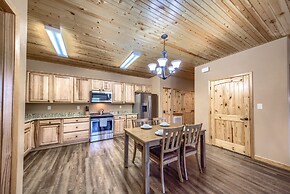 Old Mills Resort OM A10 2 Bedroom Condo by Redawning