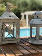 Private Two-house Villa With Pool in Olive Garden