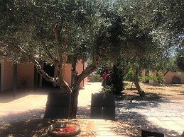 Private Two-house Villa With Pool in Olive Garden