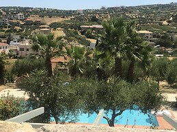 Private Two-house Villa With Pool in Olive Garden