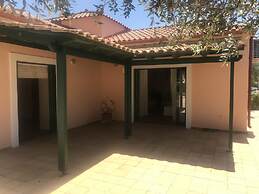 Private Two-house Villa With Pool in Olive Garden