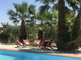 Private Two-house Villa With Pool in Olive Garden
