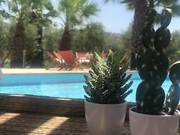 Private Two-house Villa With Pool in Olive Garden