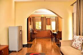 Four Vins Hotel & Apartments