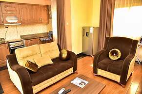 Four Vins Hotel & Apartments