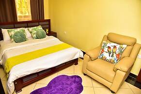 Four Vins Hotel & Apartments