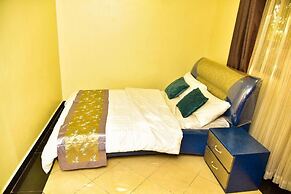 Four Vins Hotel & Apartments