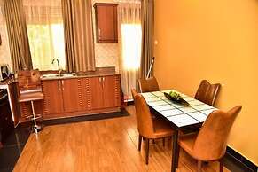 Four Vins Hotel & Apartments