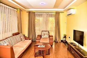 Four Vins Hotel & Apartments