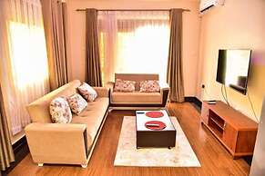 Four Vins Hotel & Apartments