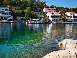 Cosy Apartment, sea View, Long Island, Croatia