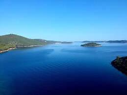 Cosy Apartment, sea View, Long Island, Croatia