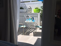 Acozy Nice Studio Palm Beach,wifi Free,beach Close