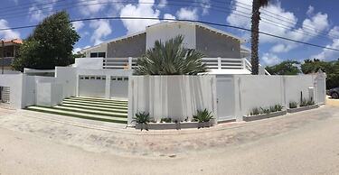 Acozy Nice Studio Palm Beach,wifi Free,beach Close
