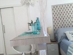 Acozy Nice Studio Palm Beach,wifi Free,beach Close